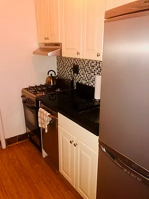 Rented by Alexander Bilu, LREB | media 19