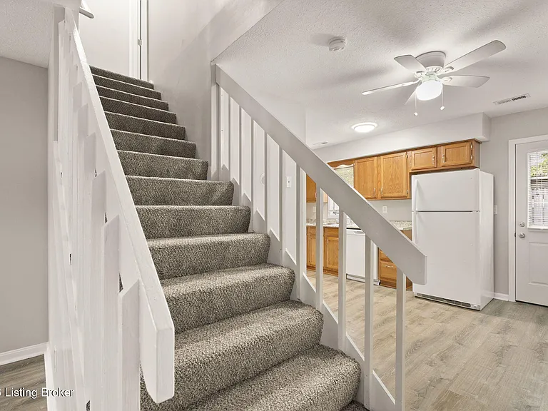 3509 Tabor Ct #7 — Photo 16