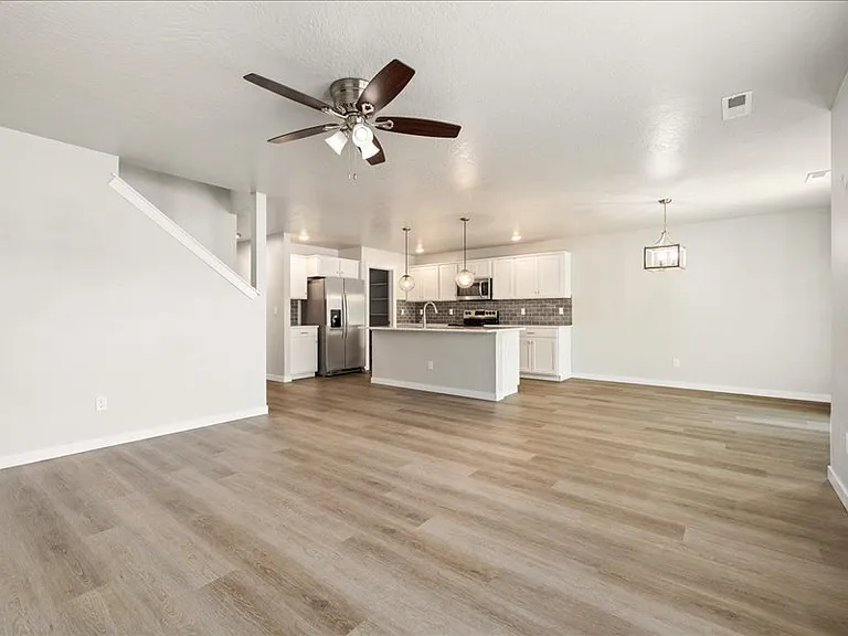 5032 W White Birch St — Photo 6