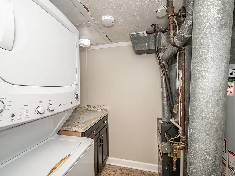 7752 Montgomery Rd #55 — Photo 11