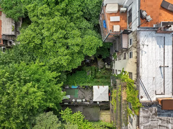 421 East 82nd Street image 16 of 17