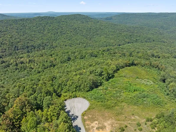 Mountain Crest Dr, Spencer, TN 38585