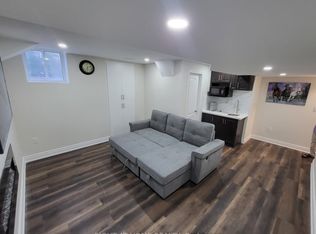 5457 Meadowcrest Ave #2, Mississauga, ON L5M 0V7