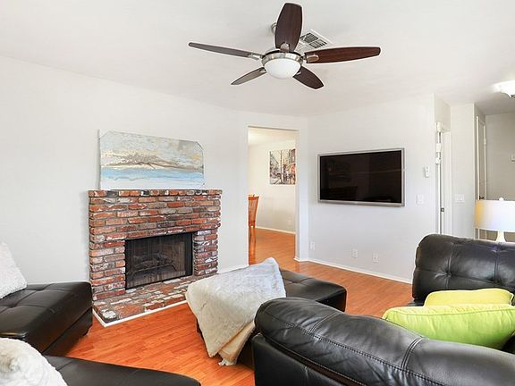4th image of 202 W Cypress Ave APT F