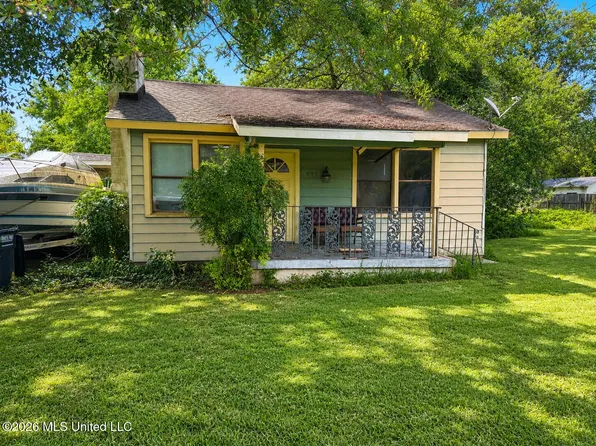 131 Ocean Wave Ave, Long Beach, MS 39560