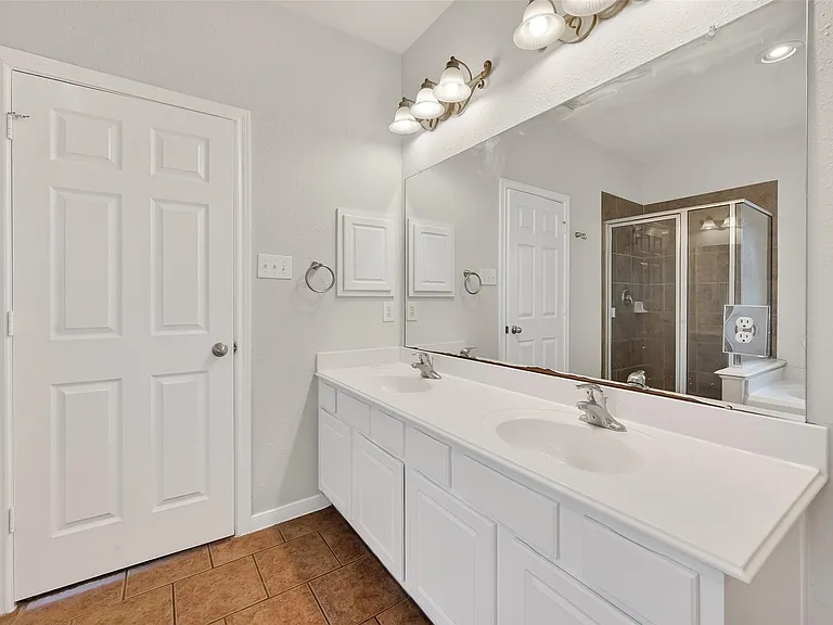78 S Archwyck Cir — Photo 41