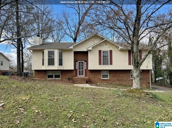 1435 Secretariat Dr, Helena, AL 35080