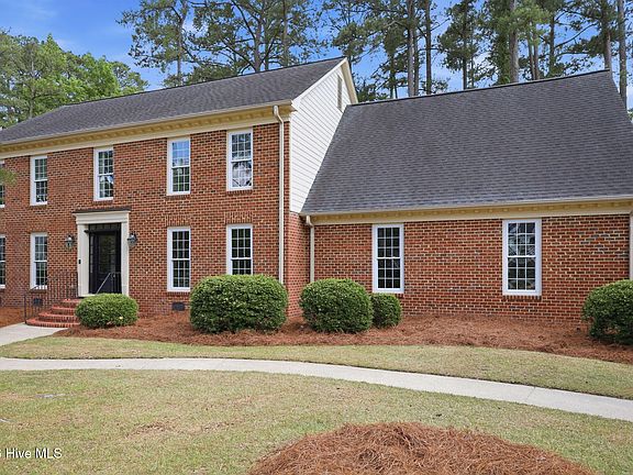 4th image of 403 Wesley Road