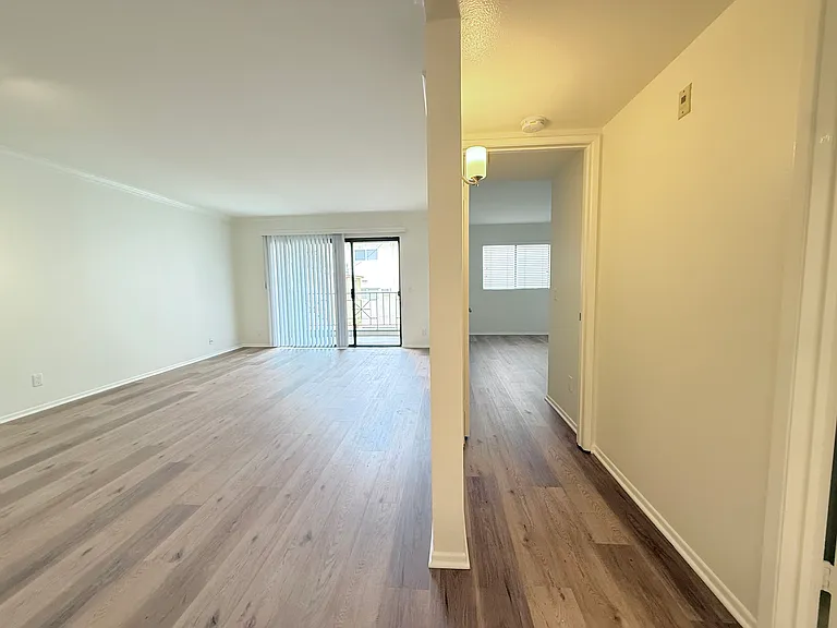 11347 Nebraska Ave — Photo 5