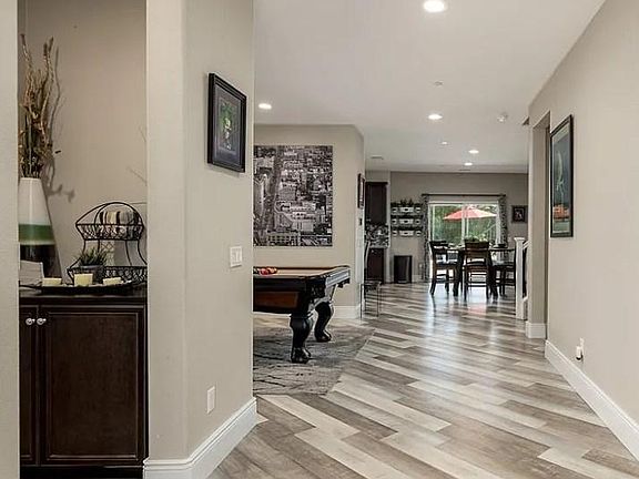 4th image of 28357 Ebony Ct
