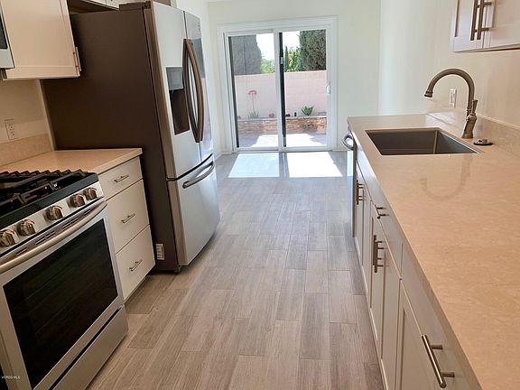 5th image of 10760 National Blvd #6