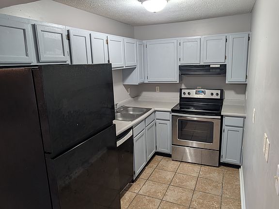 2nd image of 162 S Killarney Ln APT 3