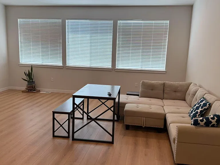 2605 Rockrose Ln — Photo 4