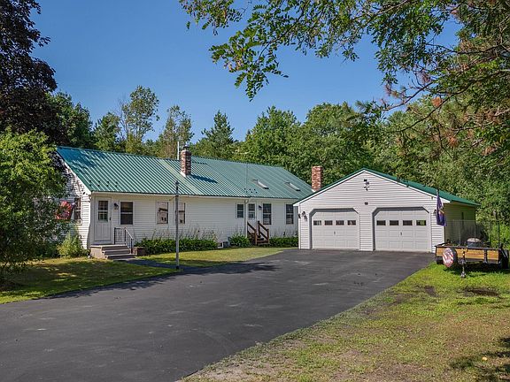2nd image of 825 Eastern Avenue