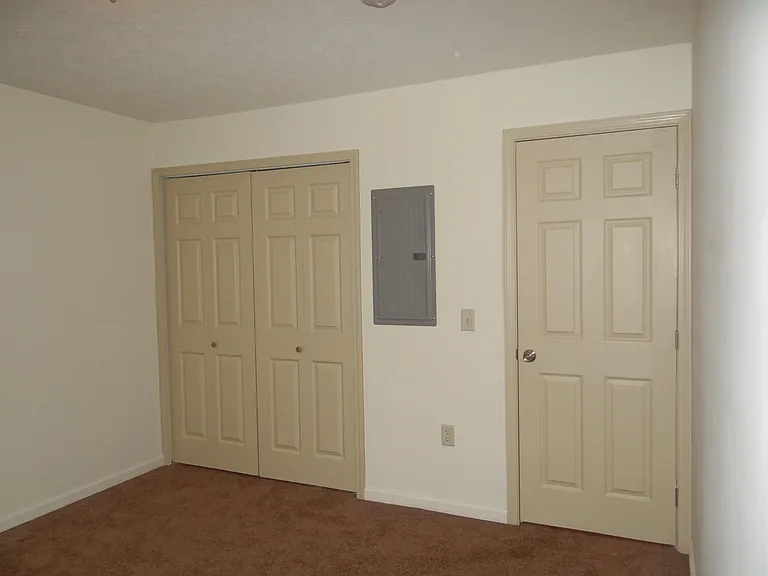 Standard 1br - Bedroom (Will fit King size bed)