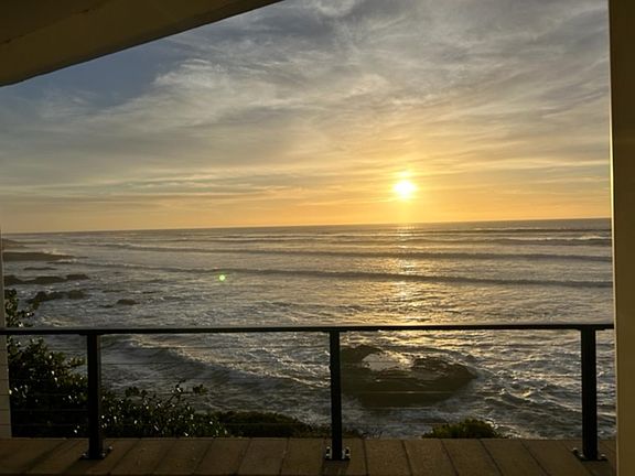 4th image of 1476 Pescadero Dr #1/2
