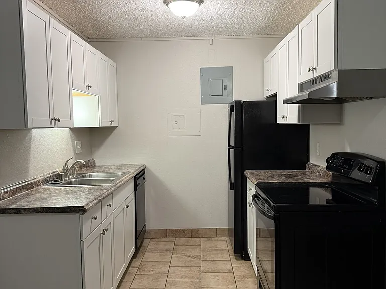 5042 El Camino Dr #91 — Photo 14