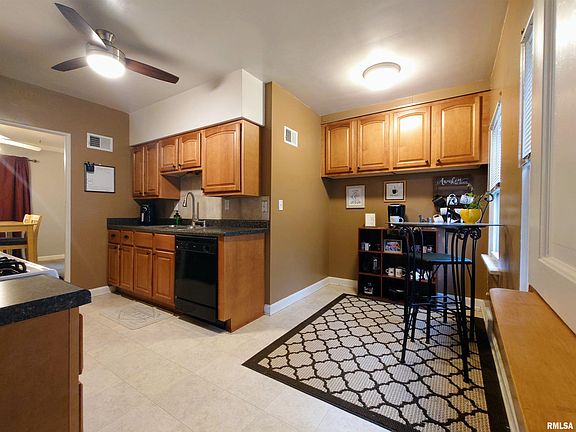 4th image of 1018 E Tripp Ave