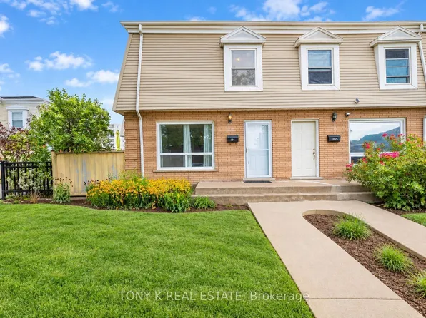 104 Neil Ave #104, Hamilton, ON L8G 2N6