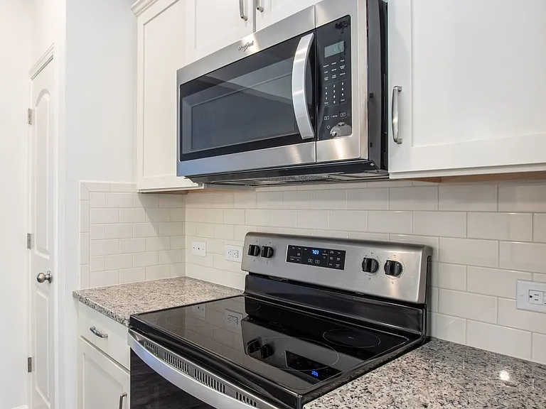 13823 Clayborn St — Photo 6