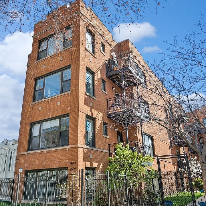 1st image of 2539 N Sawyer Ave APT 3A