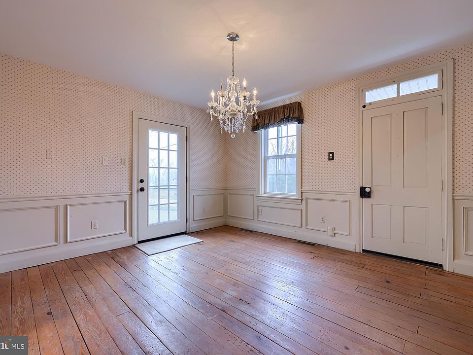 595 Locust Point Rd, York, PA 17406 Zillow