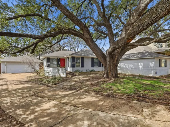 9403 Thornberry Ln, Dallas, TX 75220