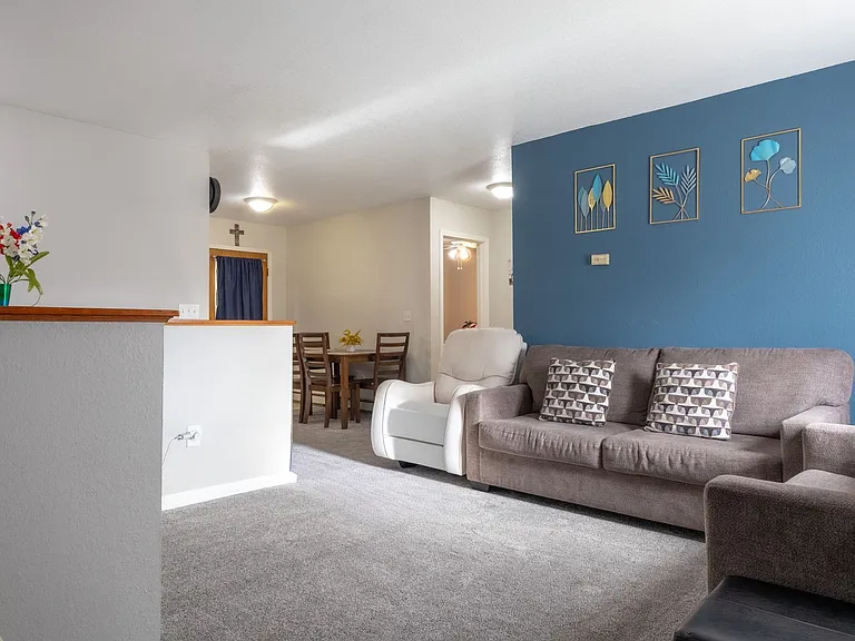 444 Droz Dr — Photo 10