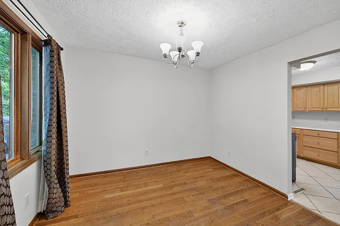 4631 Graceland Ave — Photo 12