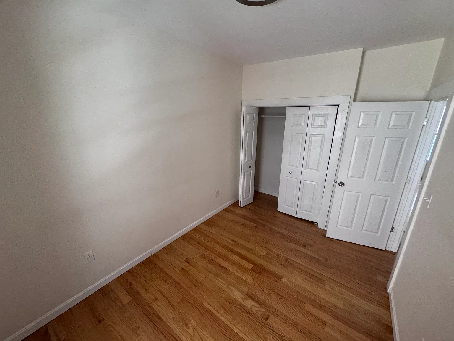 1 bed, 500 sqft, $3,500 — Photo 3