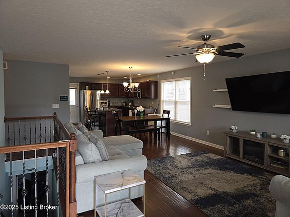 4th image of 11006 Sandwood Pl