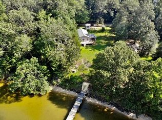 578 Yankee Point Rd, Lancaster, VA 22503