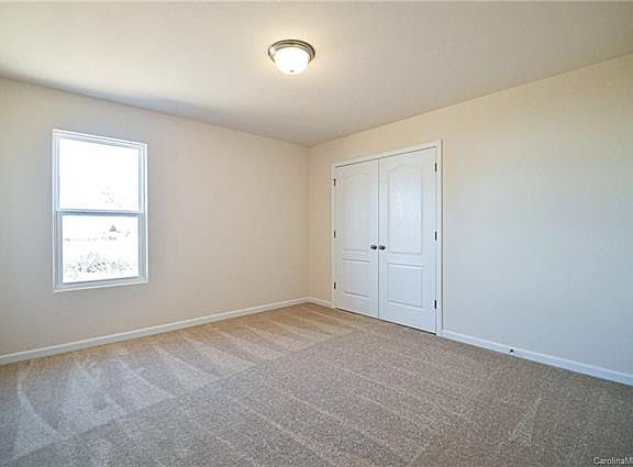 4th image of 1945 Boulder Ct