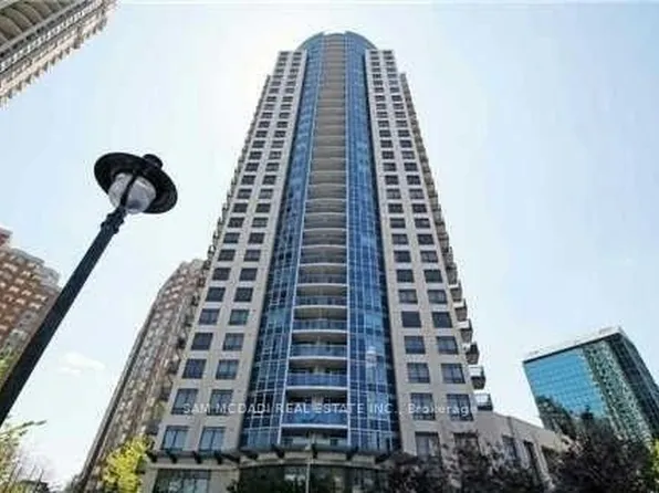330 Burnhamthorpe Rd W, Mississauga, ON