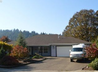 1020 Enstad Ct, Silverton, OR 97381