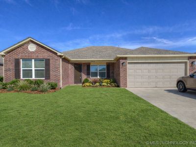 8325 E 163rd St S, Bixby, OK, 74008