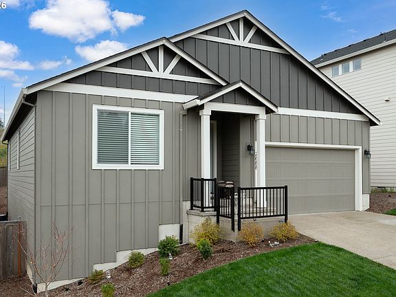 3rd image of 2688 NE Currin Creek Dr
