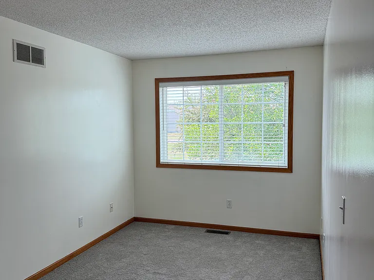 15758 Flackwood Trl — Photo 10