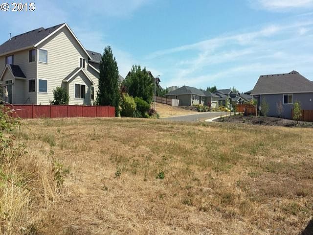 1st image of 151 NW Mount Mazama St