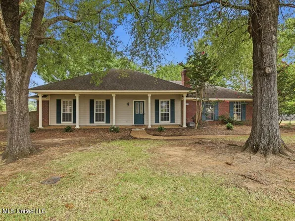 1017 Prince Dr, Brandon, MS 39042