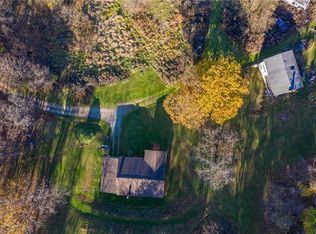 932 E 2nd Ave, Derry, PA 15627