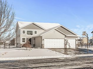 3229 224th St W, Farmington, MN 55024