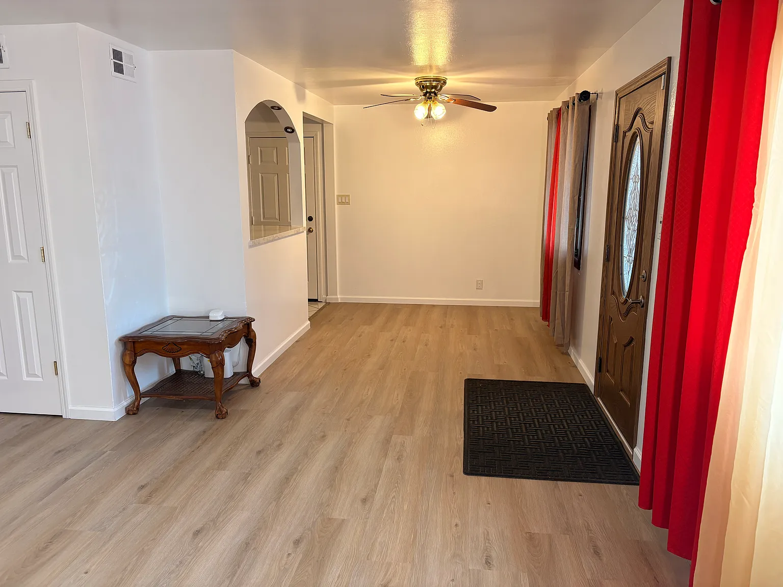 4 bed, 1125 sqft, $3,600 — Photo 3
