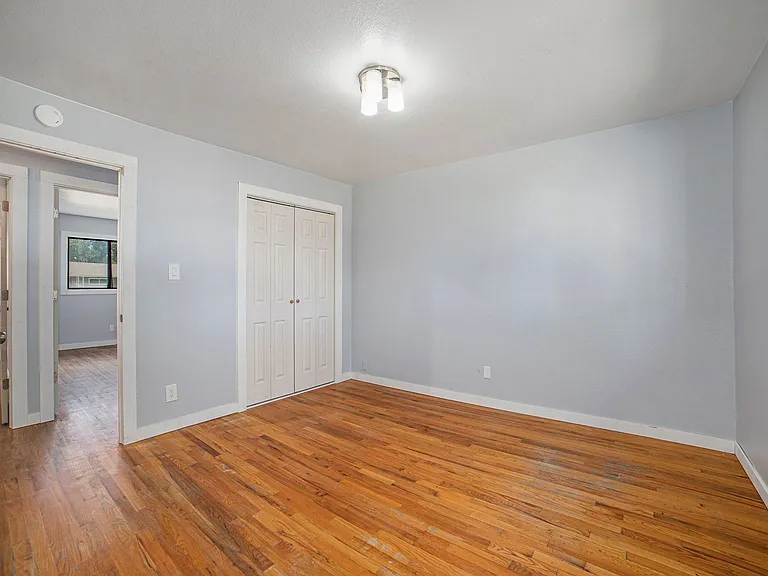 7 Robertson Rd — Photo 8