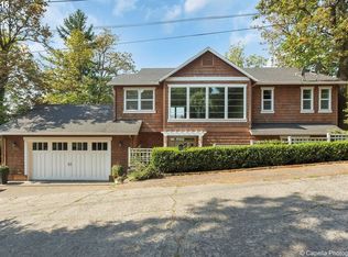 730 SW Menefee Ln, Portland, OR 97239