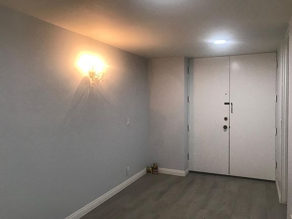 4th image of 806 La Cadena Ave