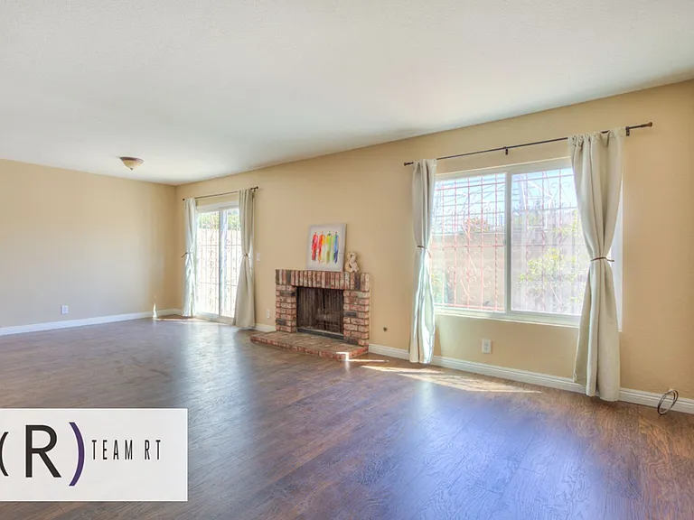 555 Azusa Ave #32 — Photo 11