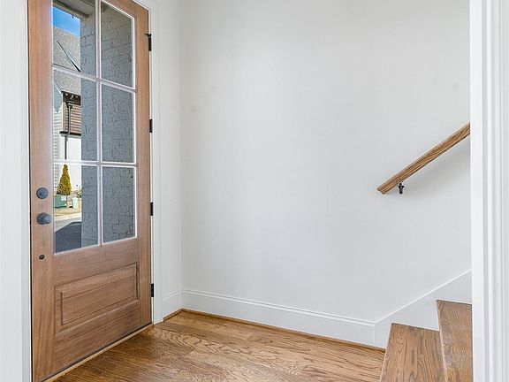 3rd image of 1125 Ninas Way