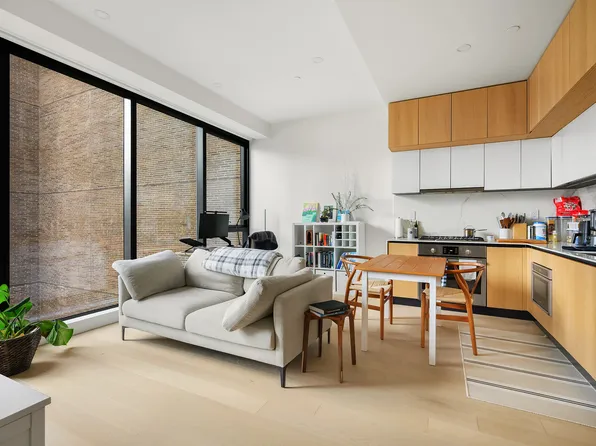 45-07 Court Square image 4 of 9