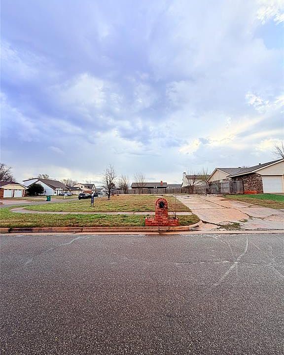 1st image of 4900 Beacon Hill Rd Lot 1